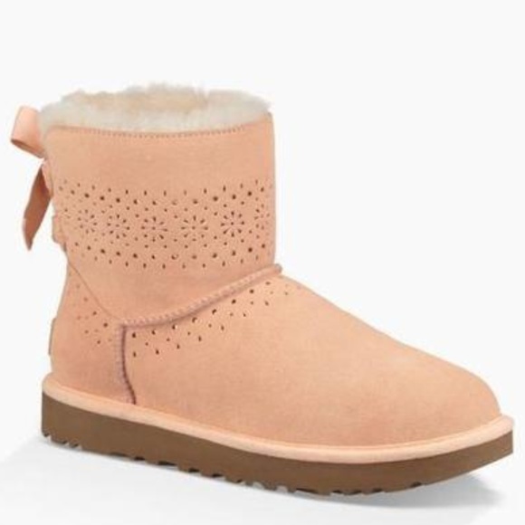UGG Shoes - UGG Dae Sunshine Boots 10M New